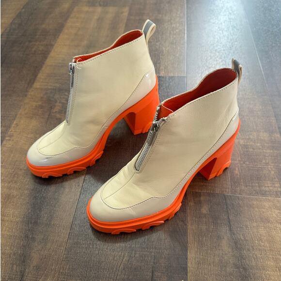 Sorel Women's Brex Orange Heel Lug Sole Chelsea Boots Size 9 - Picture 3 of 9